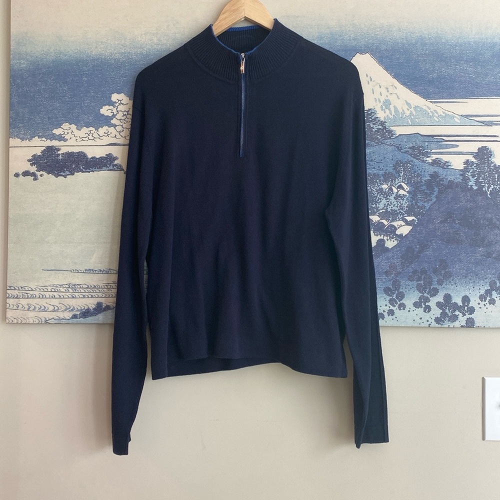 Tommy Bahama Size Medium Long Sleeve Navy Blue Sweater